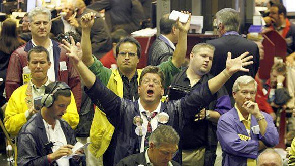 intriguingart's tweet photo. Damn I miss those days CBOT
Btw I stood right next to DJE but didn't  get in the pic. 
Soybean pit. https://t.co/YSNBw3oDLb