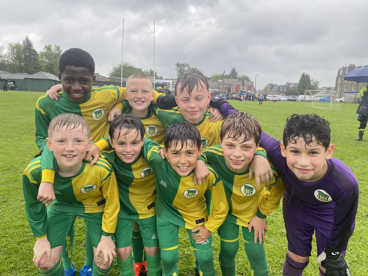 3 very spirited performances from the P6 team again in the second round of the School Board Cup tonight - 2 draws and a big win in the final game! Unfortunately just missed out on the semi-finals but 7 games unbeaten across the competition is a brilliant run! 🔰⚽️