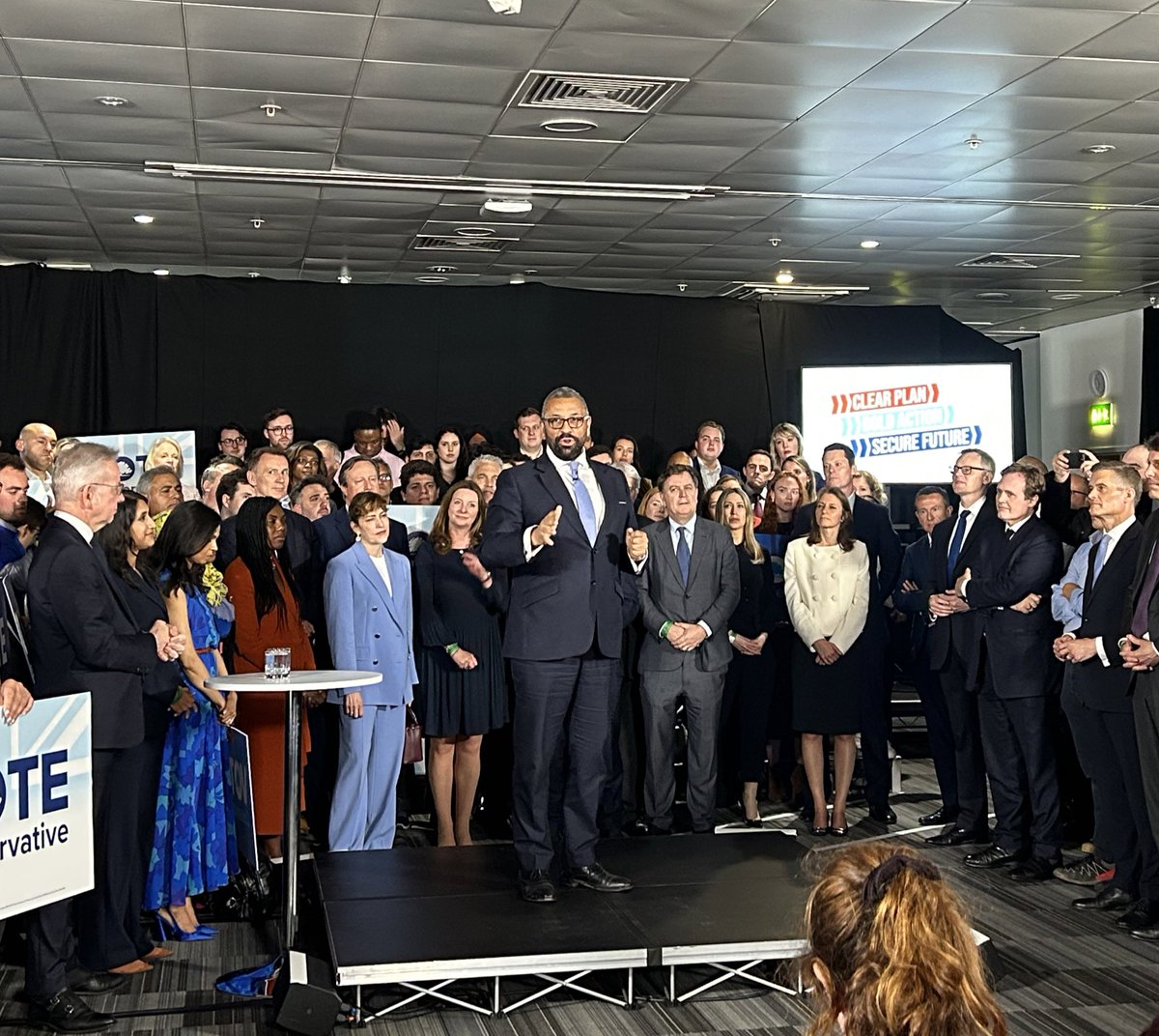 Home Secretary James Cleverly opening the floor for PM at the first Tory rally of the campaign He’s surrounded by Cabinet Ministers