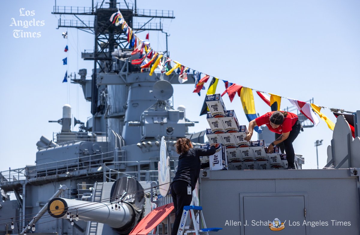 alschaben's tweet image. Raising the beer display in preparations for Fleet Week aboard the Battleship USS Iowa Museum in San Pedro. @ussiowa @LAFleetWeek @USNavy @latimes @latimesphotos #LAFleetWeek2024
