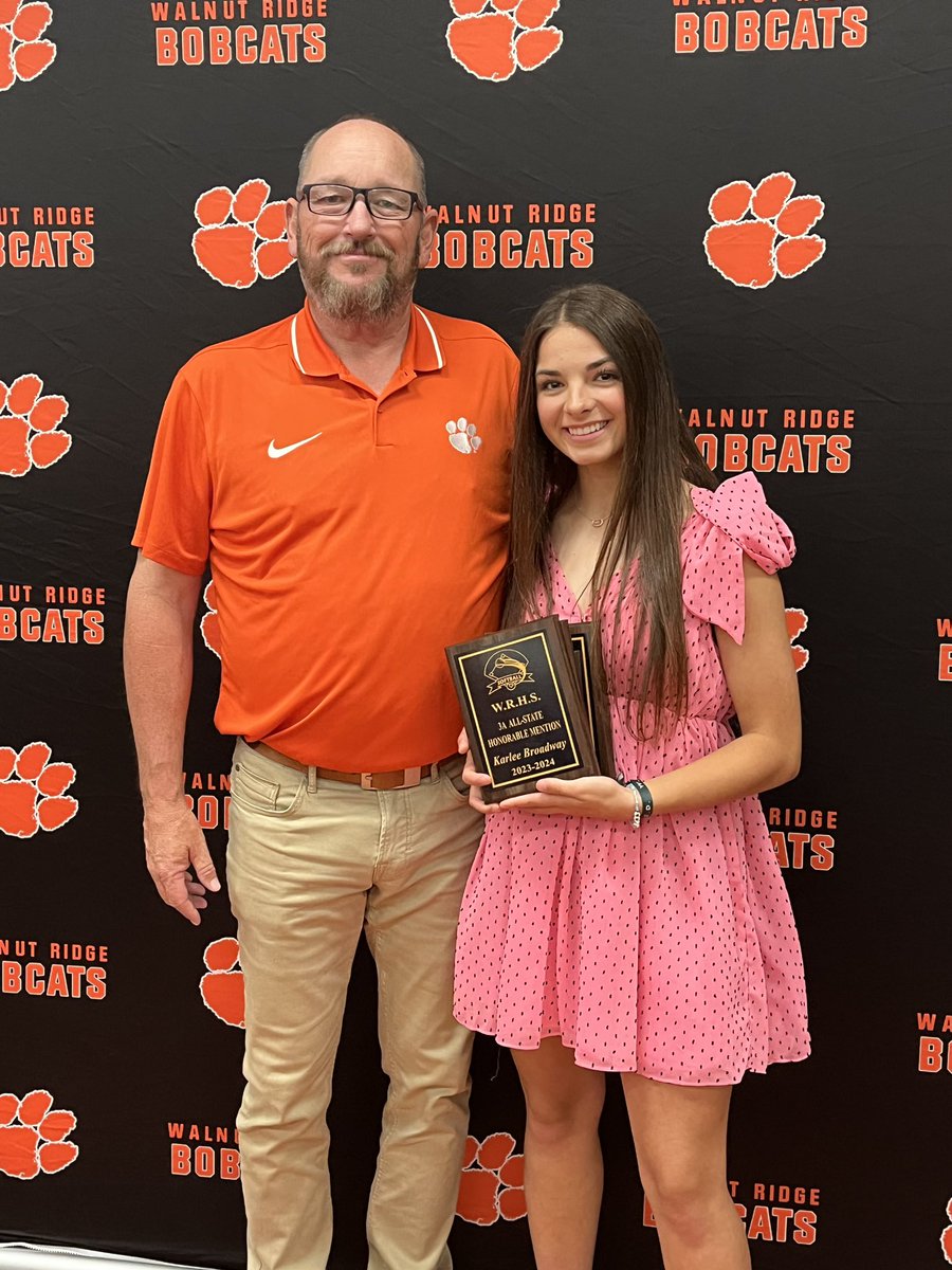 Karlee Broadway (@karleebroadway2) on Twitter photo I had a great time at my schools athletic banquet Monday night. In softball I was awarded All-Conference, All-State Honorable Mention, and outstanding defensive player. In volleyball I was awarded All-Conference and the defensive award for most digs! <a href="/MandiBaldufnsr/">Mandi Balduf</a> I had a great time at my schools athletic banquet Monday night. In softball I was awarded All-Conference, All-State Honorable Mention, and outstanding defensive player. In volleyball I was awarded All-Conference and the defensive award for most digs! <a href="/MandiBaldufnsr/">Mandi Balduf</a>