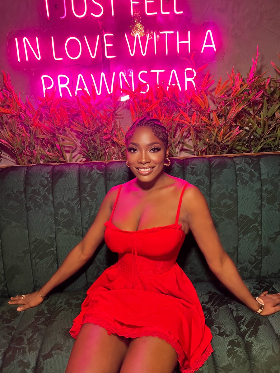 traapqueen5's tweet photo. ❤️☺️ https://t.co/yIipmilQzU