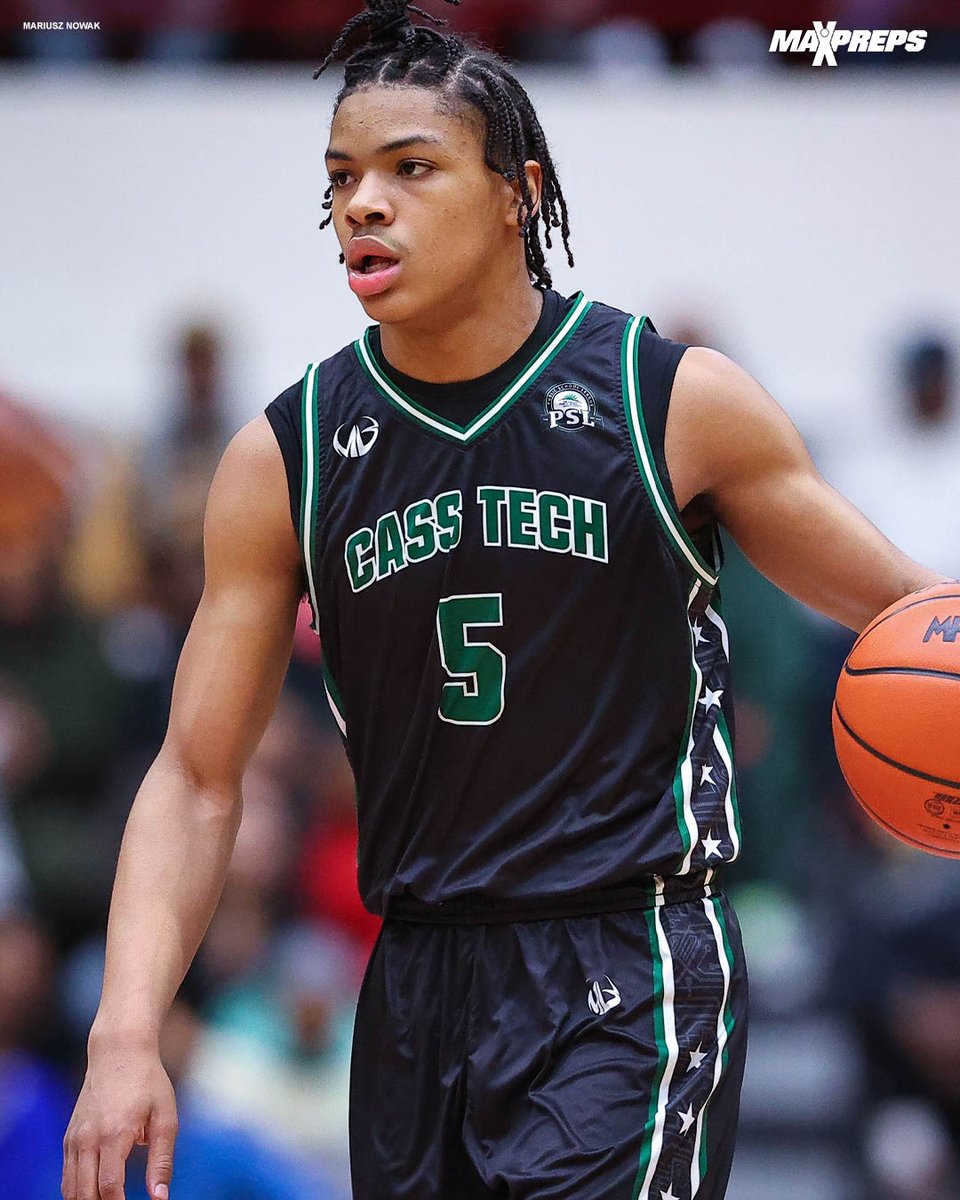 Five-star Michigan native Darius Acuff showing scoring prowess on Nike EYBL circuit. 🔥🏀 Full story ⬇️ maxpreps.com/news/uLi_svKYZ…