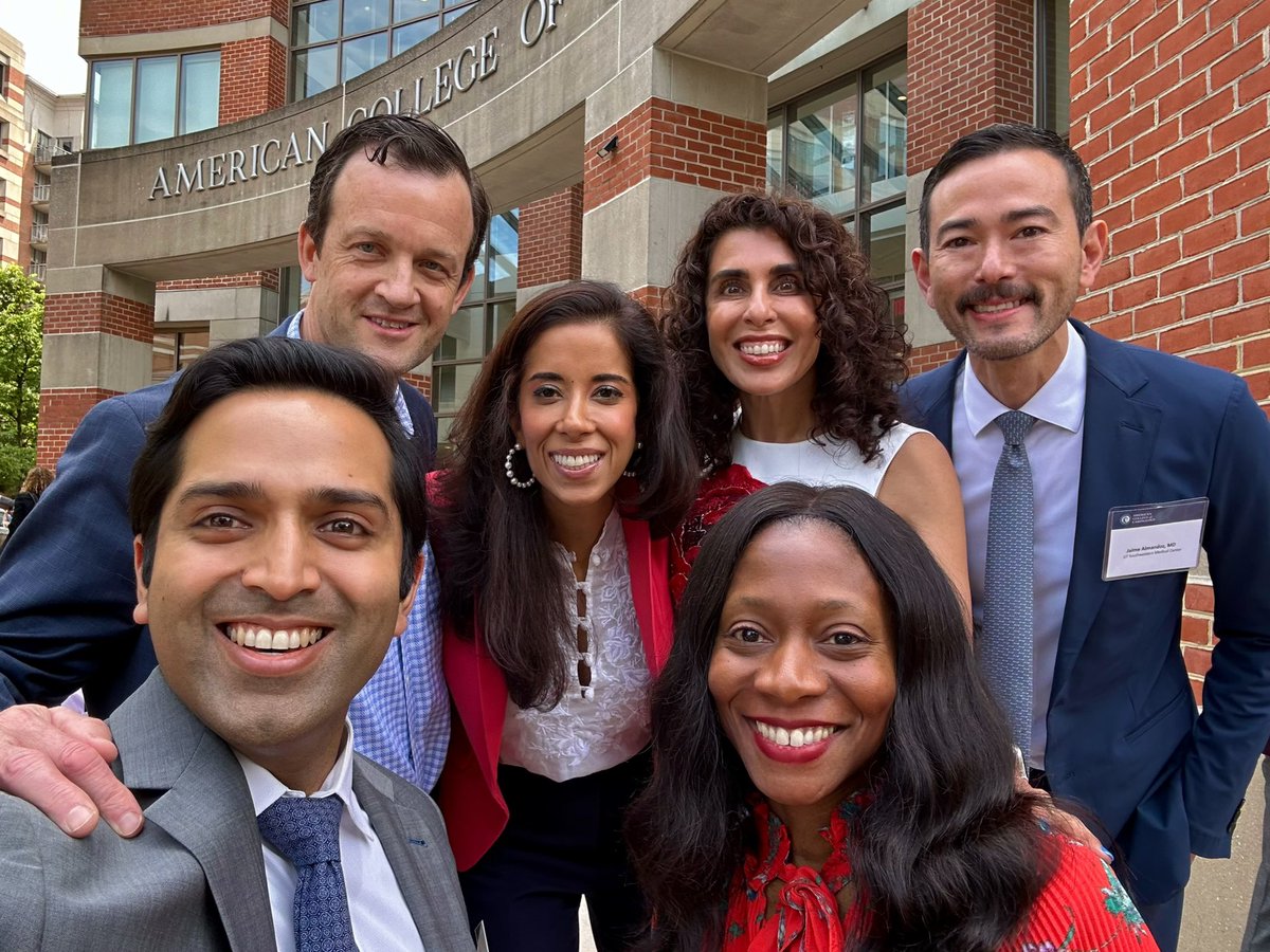 💡Shouldn’t we all treat obesity?💡
Amazing ACC Heart House Roundtable on treating obesity in CV care 🫀
👉Treat obesity as a chronic disease
👉Educate to overcome weight bias
👉 We do better when we work together 
Thanks @DrMarthaGulati @DrOliviaGilbert @BevTchangMD 👏@drbutsch