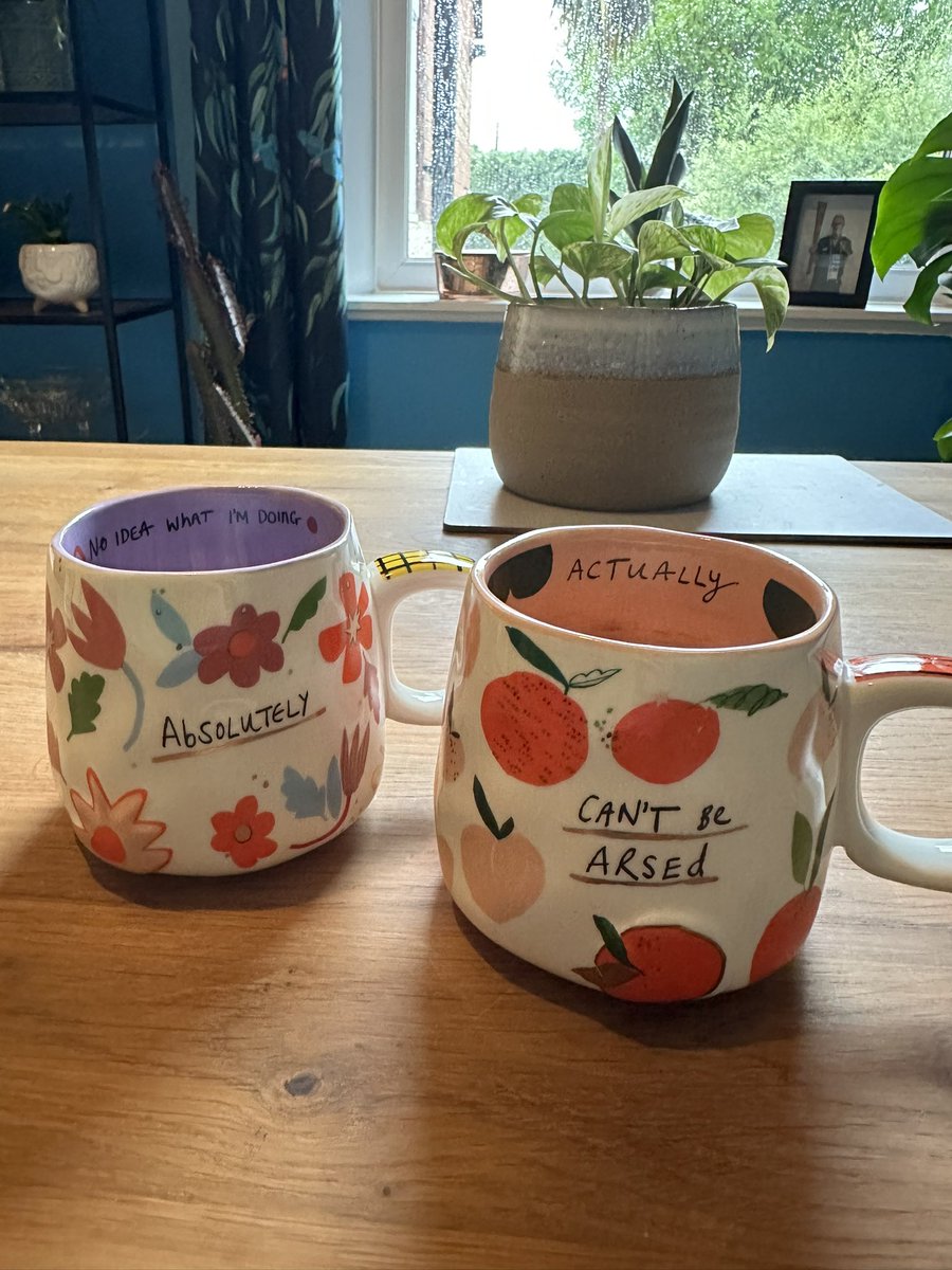 The perfect pair of mugs!!! 😂 I know at least 50 of you will ask, so here’s where you can get them from! - houseofdisaster.com/collections/ce…