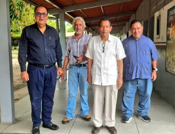 En consonancia con <a href="/CGRVenezuela/">CGR Venezuela</a> a cargo del Dr. Jhosnel Peraza, el Contralor de Aragua <a href="/CesarOteroDuno/">César Otero Duno.</a> junto al Contralor de la <a href="/contraloriafla1/">contraloriafla</a> Licdo. Manuel Linares, visitó la Universidad de Carabobo Campus La Morita y se reunió con el Decano de <a href="/facesuc1/">faces_uc</a> Dr. Benito Hamidian.