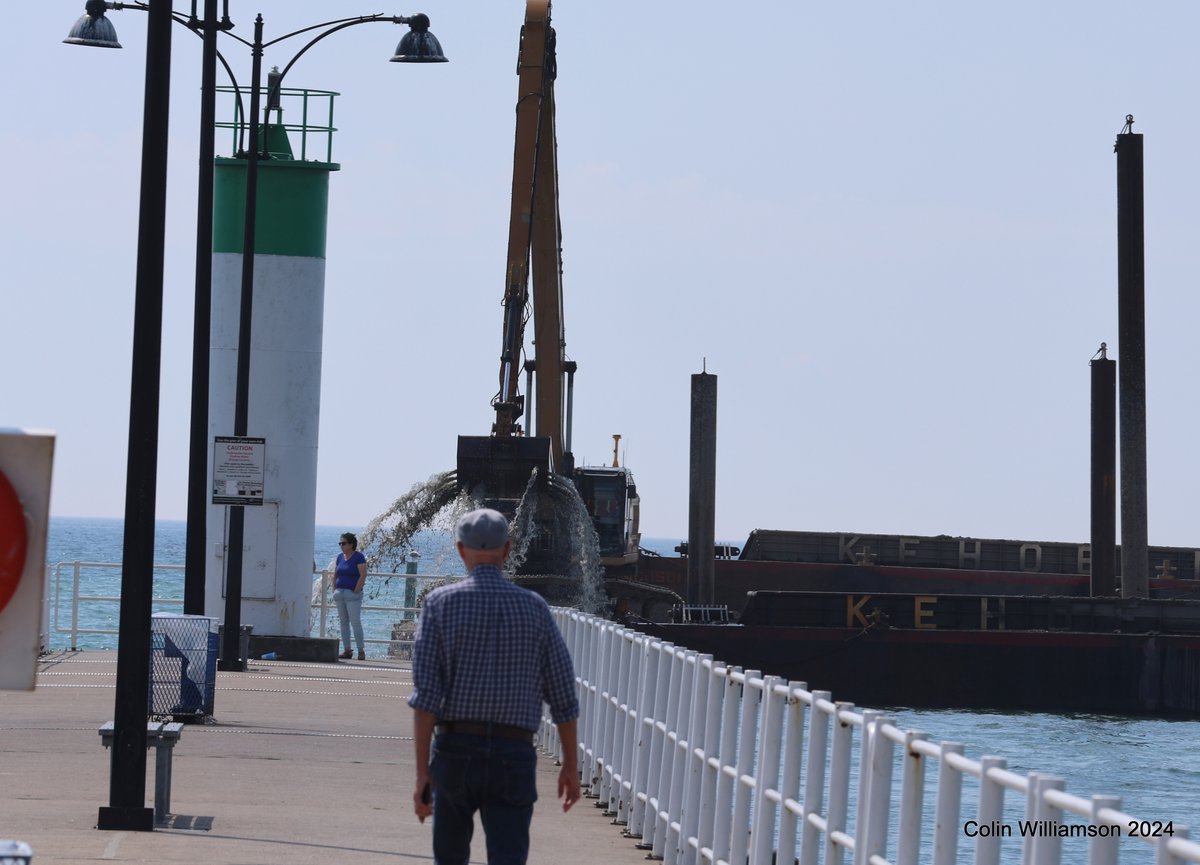 Dredging at the @HOPAports in the @oshawacity    Port Authorities in the Great Lakes are required to conduct maintenance dredging to ‘Seaway depth’ of 8.2 m (27 ft.) ensure vessel access to port. Be sure to check out the next vessel coming in on Thursday the 23rd in the afternoon