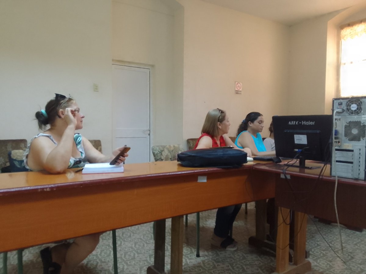 DiarioMayabeque's tweet photo. El ministro de Justicia de la República de Cuba, Oscar Silveira Martínez, dialogó con autoridades del municipio #Quivican, como parte de la primera jornada de visita gubernamental a la provincia. #DiarioMayabeque #CubaVive #JuntosPorElDesarrollo https://t.co/ypuo23pMZb