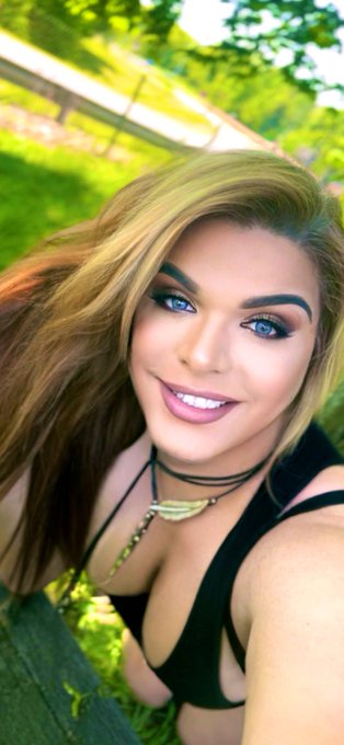 Hello NY ❤️☀️🌳🌲🌿🌱🌷 https://t.co/QQQcgPN9wb<a href="/tag/newprofilepic"class="tags"><span>#newprofilepic</span></a>