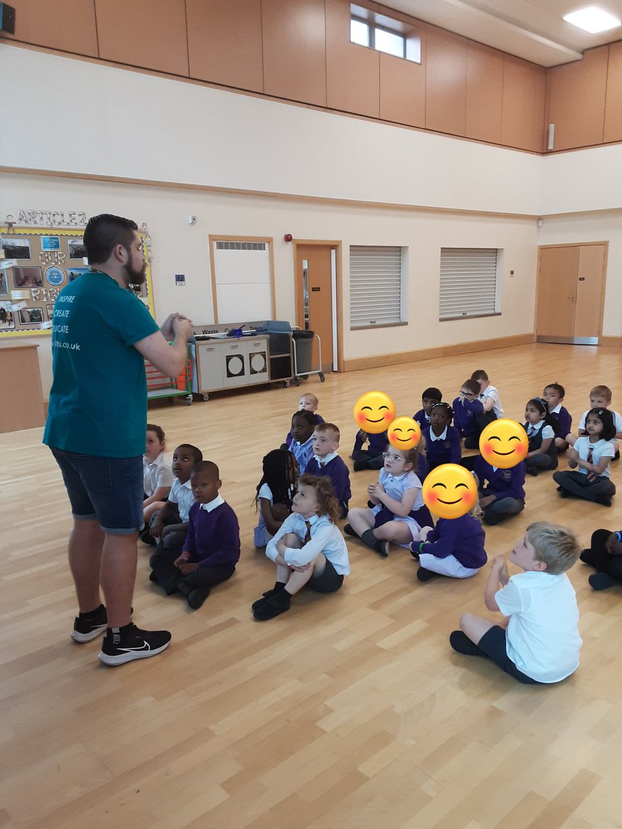 StJosephsSR46HY's tweet photo. Altru came to St Joseph’s to complete a workshop on Healthy Eating! We played games, learnt songs, found out about food groups and why we need to have a balanced diet. We then presented what we found out to Year 2 and Reception at the end of the day. #Altru #healthyeating https://t.co/kN0TlbcqRG