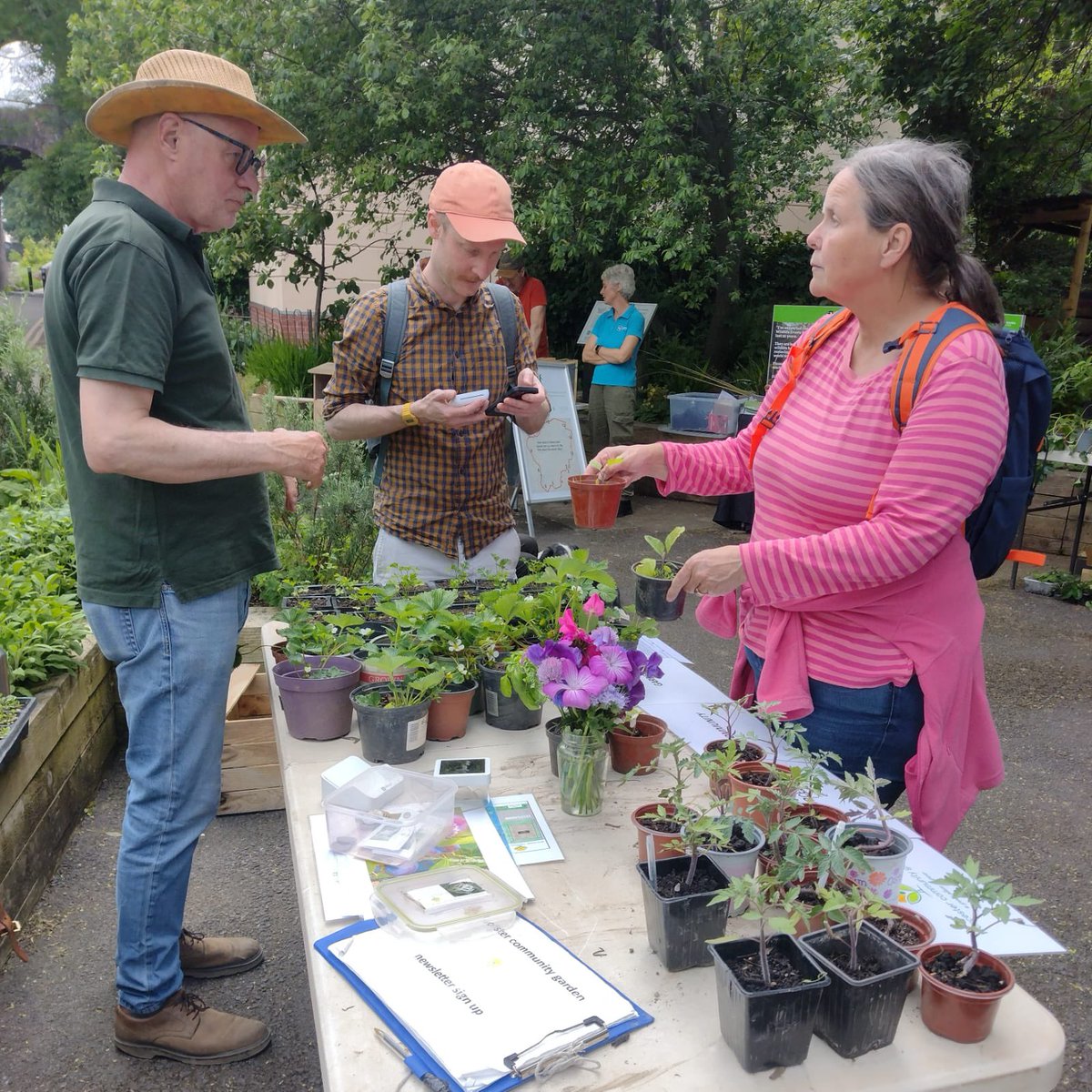 Did you meet us at Wild about the Arbo spring fair last weekend and now want to come and see the community garden?
We’re open from Sunday thru to Friday 10-2 and open this #BankHolidayMonday so come on down and see what’s growing on.