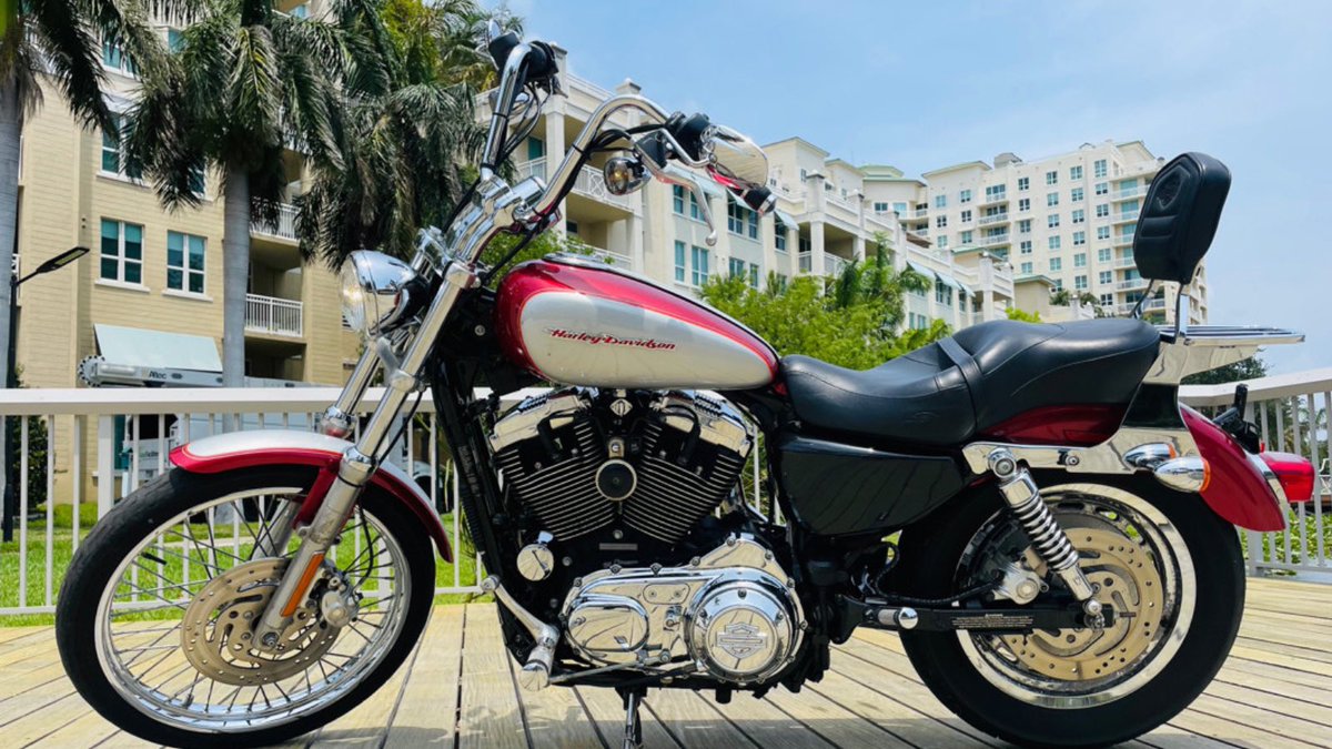 RevteroX's tweet photo. 2004 Harley Davidson Sportster® 1200 Custom with 17K miles! All this bike needs is a new front tire and it's ready to crunch many miles! Yours for $3,400 Firm. 

#RevTero #HarleyDavidson #Sportster #SporsterCustom1200 #BikerLife https://t.co/GBwRRxLYka