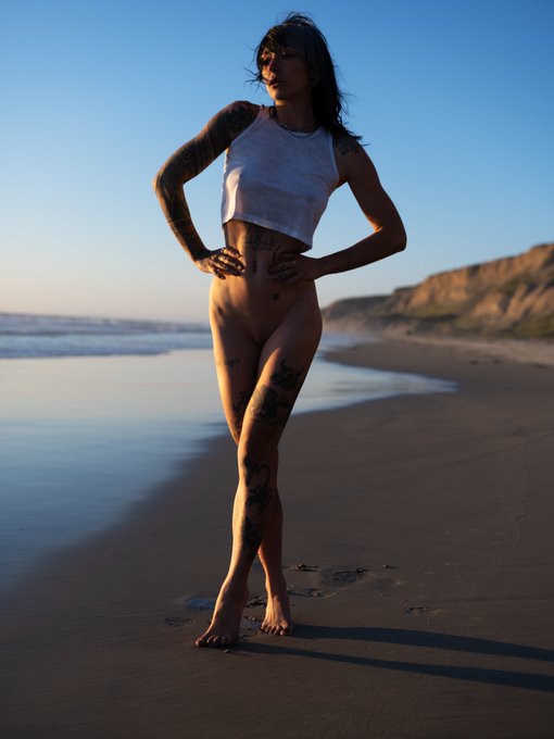 Someone replace my hands with theirs please 🥹 https://t.co/lY3T2vLP2k