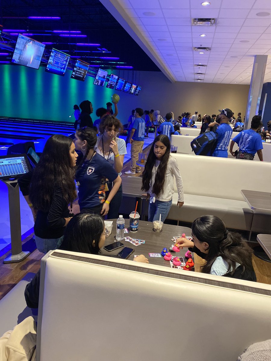 StellMcclelland's tweet photo. Our 8th Grade AMS Colts continue to celebrate all of their hard work at the Main Event today! #coltsdeserveit
@AldineMS_AISD @CounselAMS https://t.co/AIsANSsD11