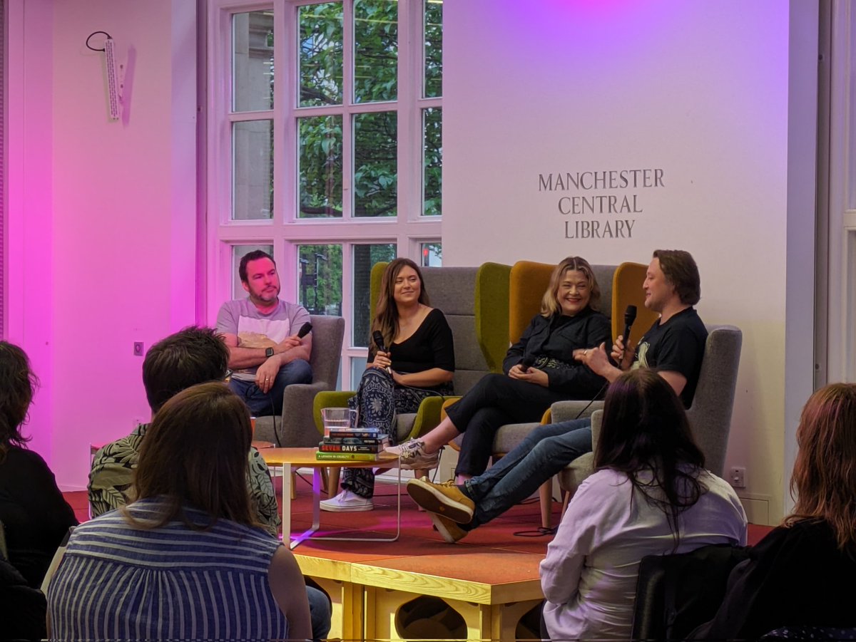 SO GOOD to be back bookselling at @CrimeCentral_. it's just the best night for fans and practitioners of the genre and always a bloody fun time! thank you @robparkerauthor @RoxieAdelleKey @rutherfordbooks and @harriet_tyce for a great chat 👏🏻