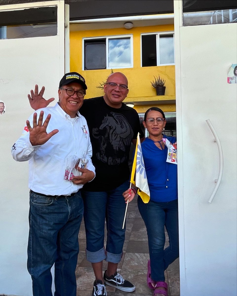IVilla_g's tweet photo. LAS ENORMES SATISFACCIONES por 
HACER #CampañaARasdeTIERRA:
1) Recibir Apoyo de #AdultosMayores conscientes, no controlados;
2) Recibir simpatías de #jovenes que buscan respuestas a sus expectativas; 
3) Encontrarse a amig@s dirigentes, al azar, en sus casas. https://t.co/O2cxzJ1NuE