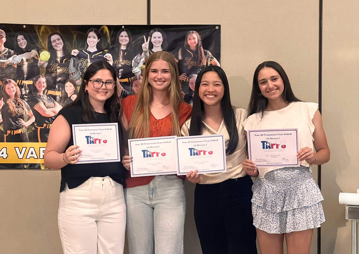 carolinecc_33's tweet photo. Had a great time at our softball banquet last week: 2nd team all-district, academic all-district, state all-tournament team, honorable mention all-state team! @saa_sball https://t.co/54l8GpGeAT