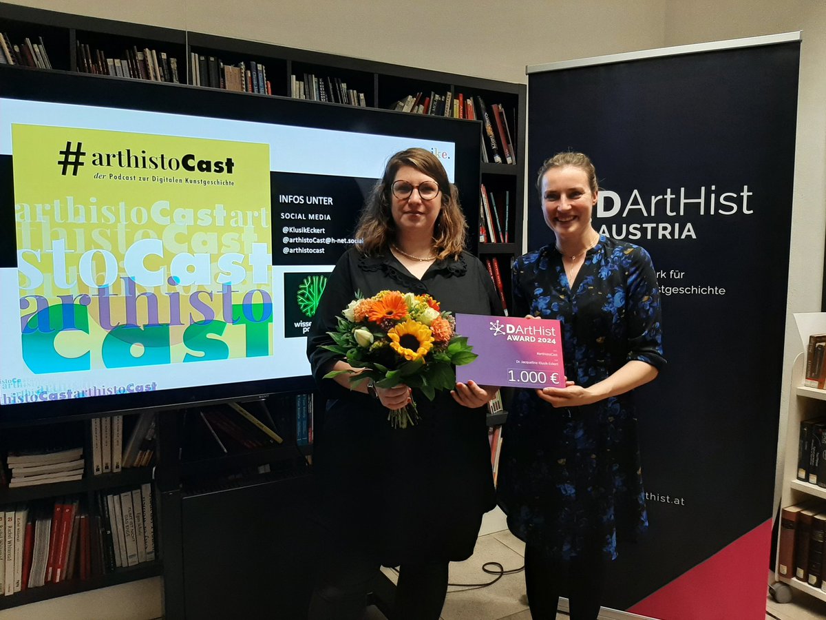 ...and the first DArtHist Award goes to <a href="/KlusikEckert/">Jacqueline Klusik-Eckert</a> and her great podcast #arthistoCast! 
#digitaleKunstgeschichte