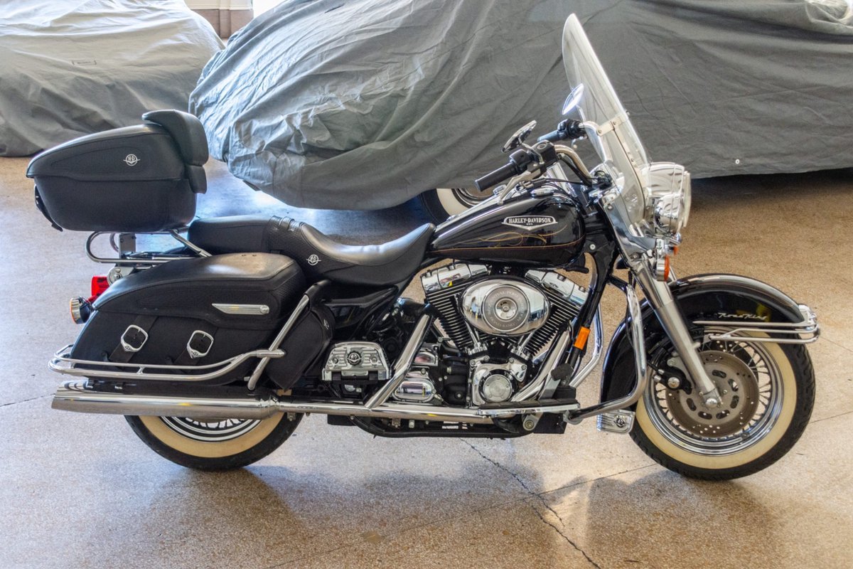 Now live at BaT Auctions: One-Owner 1999 Harley-Davidson FLHRCI Road King Classic. bringatrailer.com/listing/1999-h…