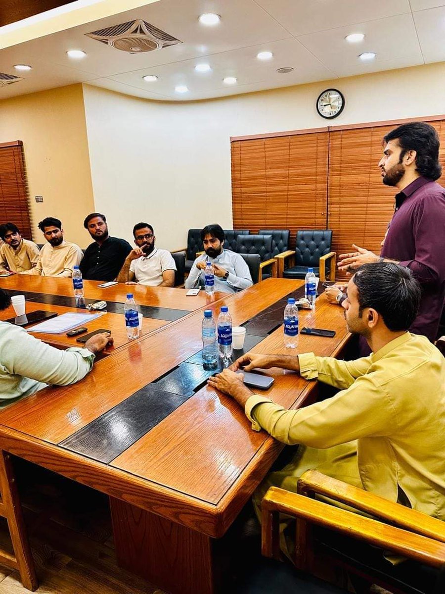 President PSF Sindh @psfmansoor chaired the Executive meeting of PSF Karachi Division discussed the up coming events and progress of districts and units.. SVP PSF Sindh @kaleembhuttapsf President PSF Karachi Division @EngrMadniRaza @TalalChandio @shehbaz_malick