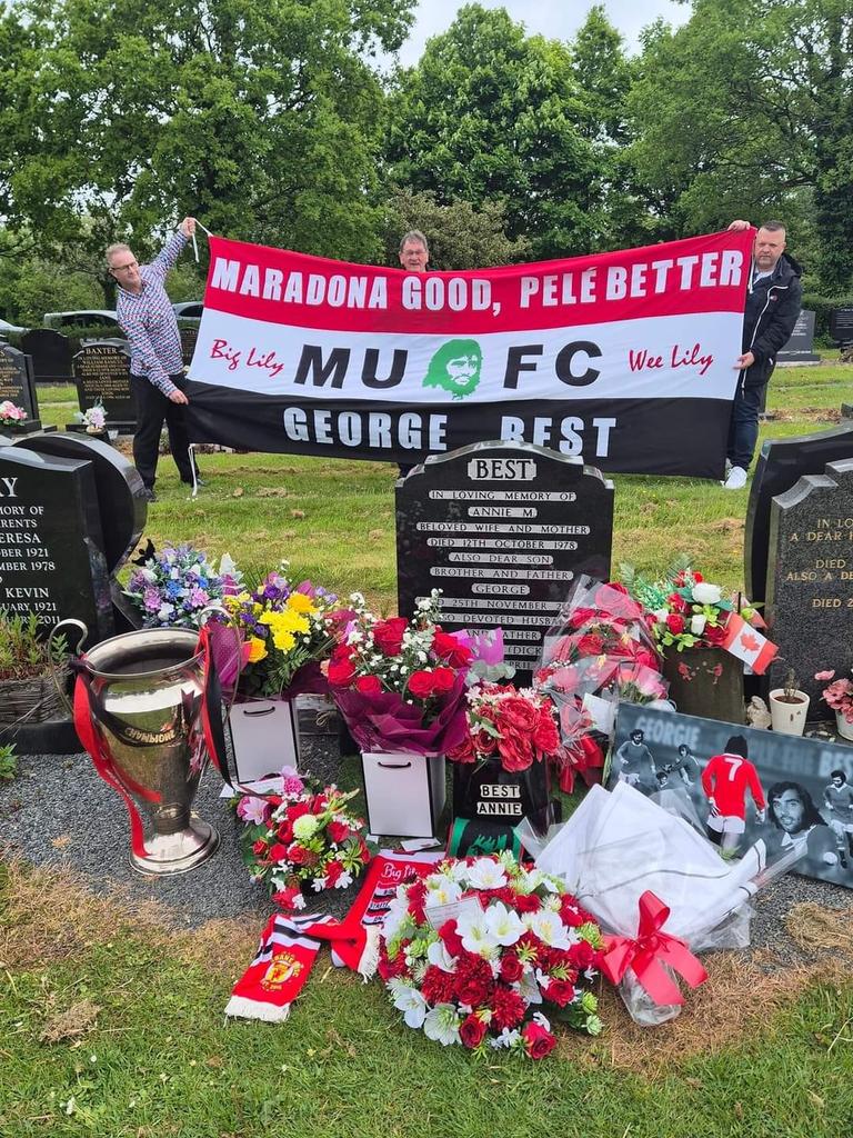 Happy heavenly birthday to George Best who would have been 78 today. This was his grave this morning as Manchester United fans lay flowers and pay tribute to a Manchester United Legend. ❤️ 📸 @Nedk30