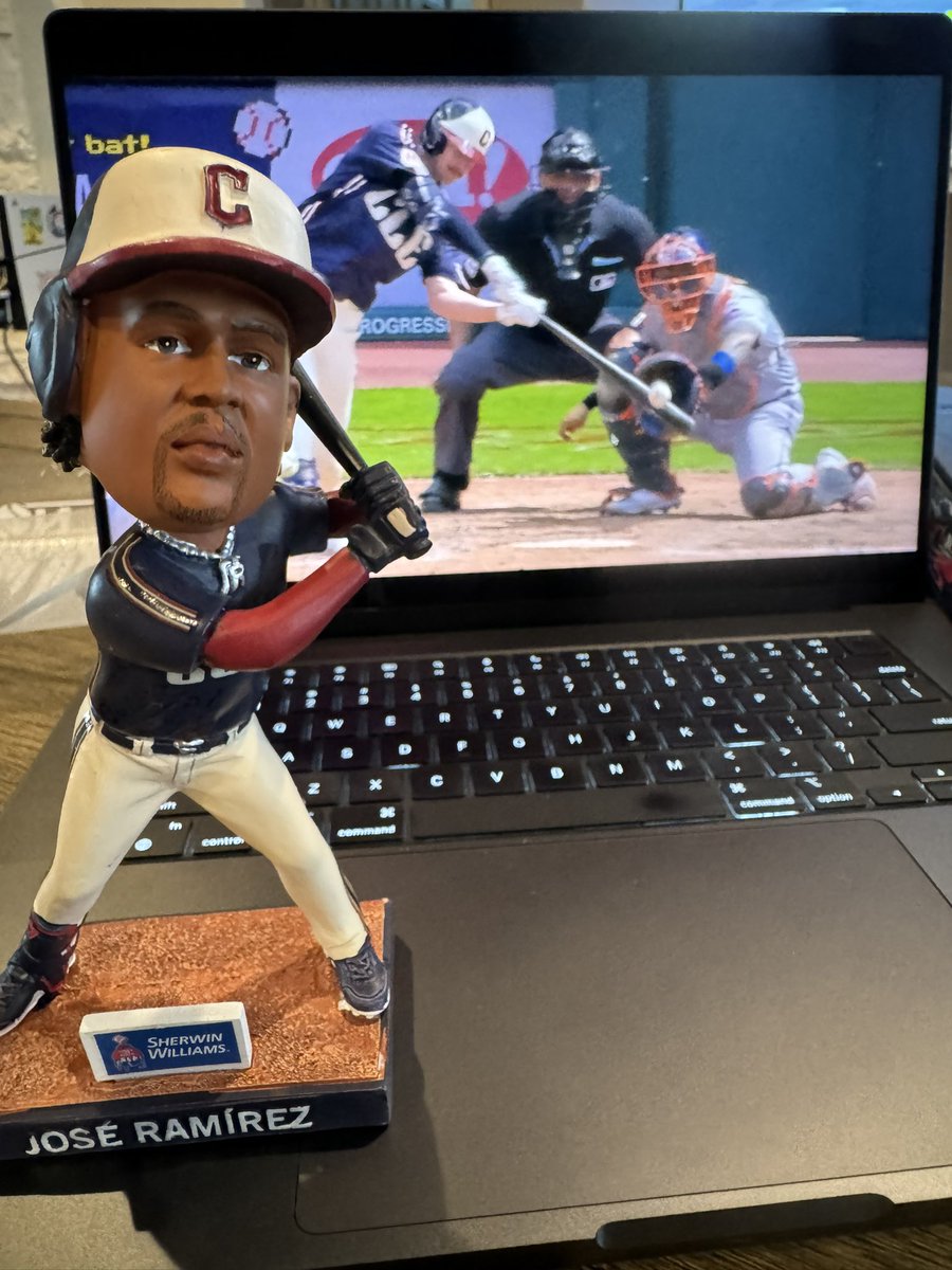 cantpullfire's tweet image. Coincidence my J-Ram city connect bobblehead arrives and the Guards wake up to make a comeback against the Mets? I think not. 
#fortheland