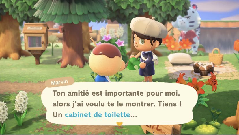 ACNHeaven_'s tweet photo. Je pensais que Marvin allait enfin m’offrir sa photo… je ne sais pas comment je dois le prendre 😭 Notre amitié vaut un cabinet de toilette et vous ? 🐙

#ACNH #AnimalCrossing #NintendoSwitch https://t.co/ofeRz2TBnr