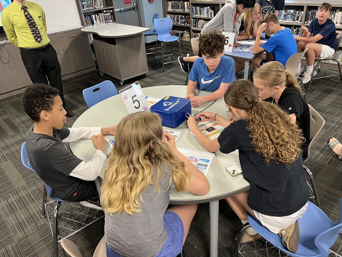 Alder day at the JH was full of fun activities, including breaking out to summer! So great to see all of the problem solving and collaboration that took place today! @breakoutEDU @AlderJHS #bettereveryday #ElevateAlder