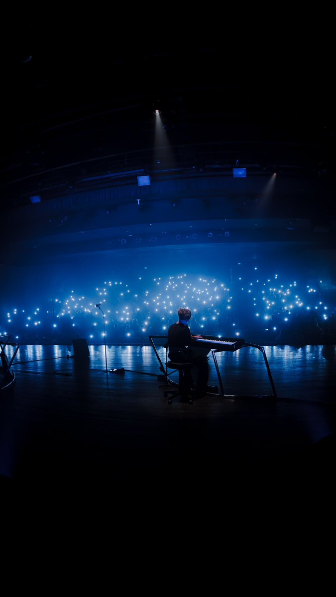 tá chegando a hora do grand theatro unimed ficar iluminado assim 

ansiosa pra encontrar vcs, bh 💙