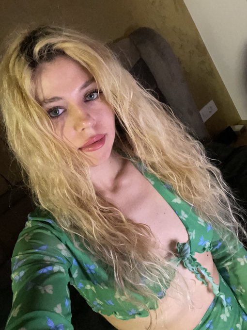 Hi https://t.co/jkr3doh7H4