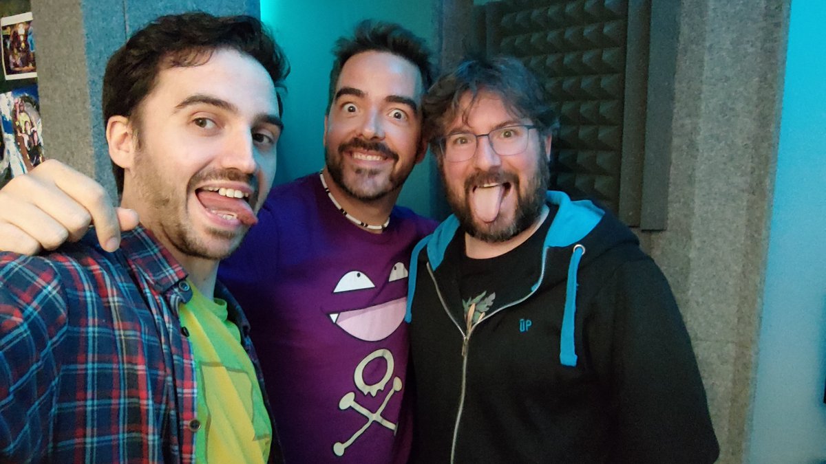 Grabando al limonísimo <a href="/Salvi_Garrido/">Salvi Garrido</a> (featuring <a href="/LocutorDavidFlo/">David Flores Pérez</a>). Tiene tantos personajes que no ha dado el día para grabarlo todo de una sola sentada 😅. Otro día, más 💚