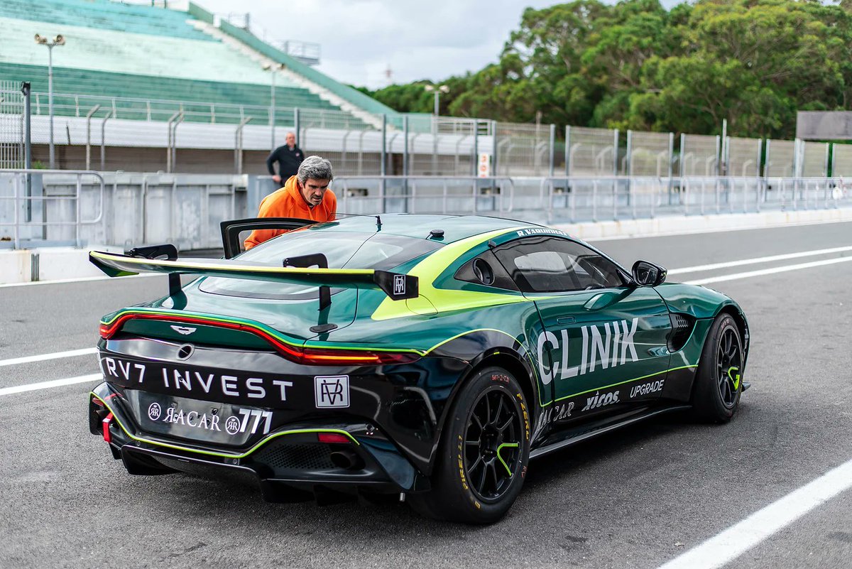 A record six @AMR_Official Vantage GT4 entry meets a record 42 car @SouthGt4 entry ahead of their opening round of the season from Jerez at the weekend the-advantage.org/2024/05/six-as…