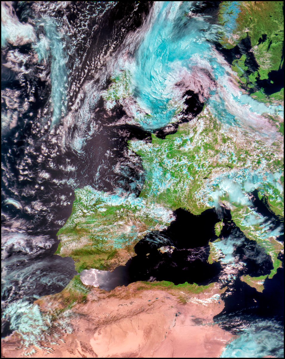 #MeteorM23 74º W  #MeteorM24 70º E @Nooelec #qfh @SDRPlay #rsp1a @aang254 #satdump, Pases soberbios de los Meteor este día. Mañana soleada y final de día con lluvias por #Cantabria. Se aprecia una gran #borrasca sobre las #IslasBritánicas  y parte de Europa. Buenas noches!