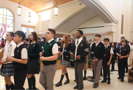 All 14 Staten Island Catholic elementary schools came together for an annual mass to celebrate graduating eighth-grade students. A pair of students from each school placed a flower in a vase to symbolize their school. See full coverage at: catholicschoolsny.org/schools-in-the…