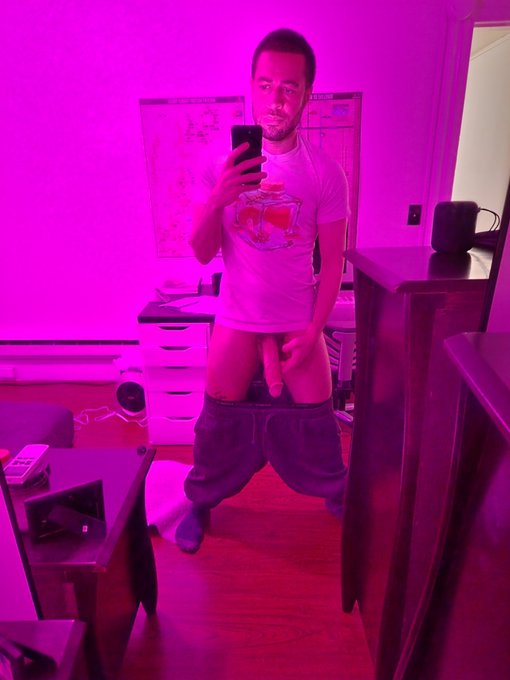 It is already too dang hot https://t.co/NYrckOcwUm