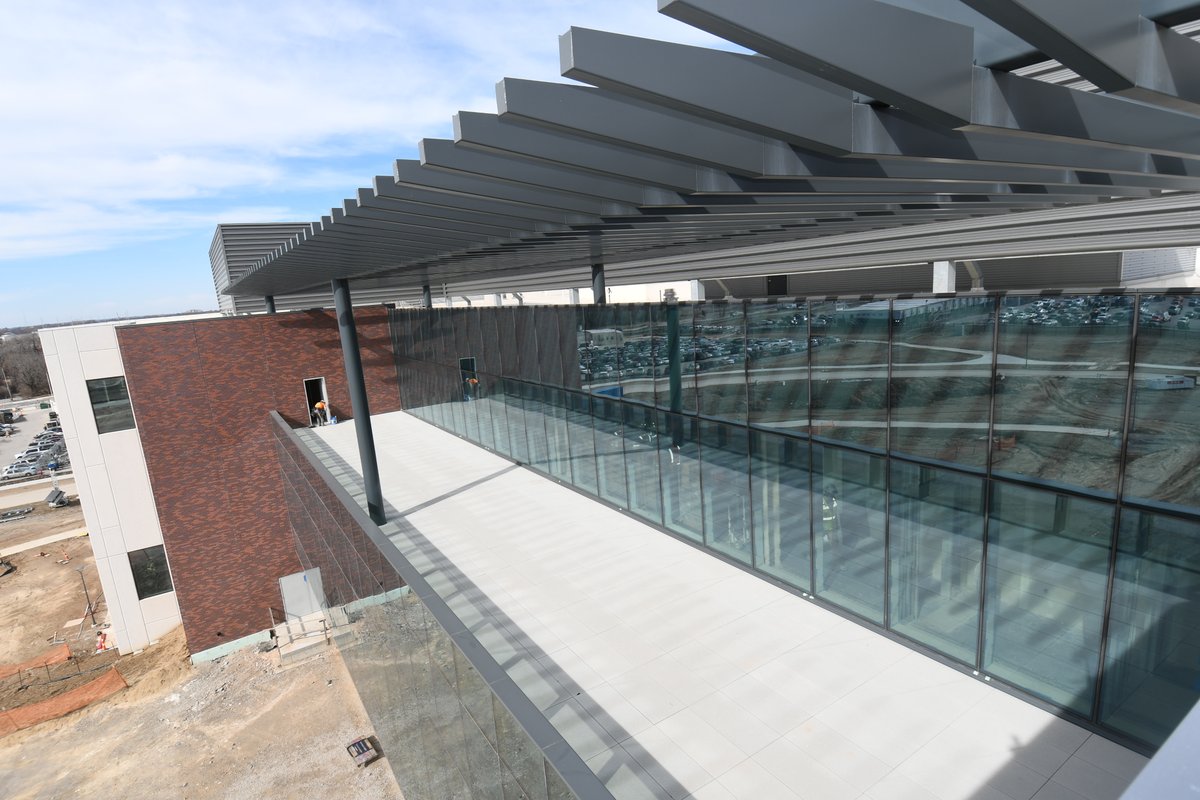 NGA_GEOINT's tweet photo. On our new campus, NGA’s main building will have a third-floor observation deck that faces east and frames the downtown St. Louis skyline. 

Sunrises from this view are going to be unbeatable! ☀️

#NGAInSTL https://t.co/qMvUDsQjsv