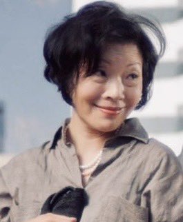 Remembering my bestie Elizabeth Sung ( 10/14/1954- 5/22/18) Teacher, Sister, Friend, Actress’s Actress, Mother…She was many things to many people and a pillar of love to all who knew her. ❤️❤️