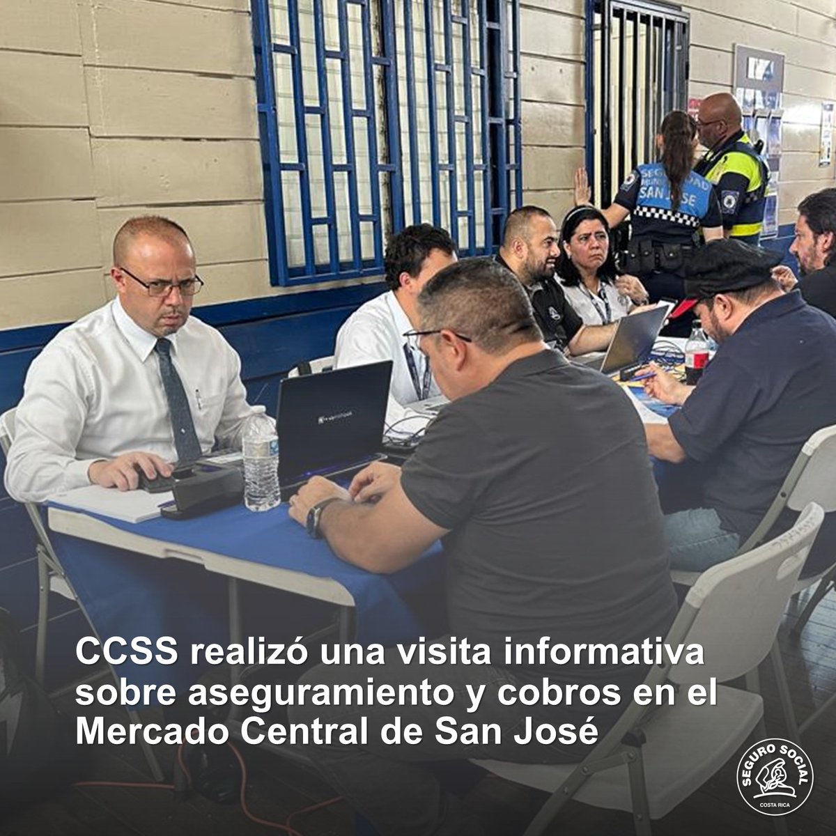 Equipos de Dirección de Inspección y de la Dirección de Cobros recorrieron pasillos del Mercado Central de San José. Más detalle acá: ccss.sa.cr/noticia?v=2020…