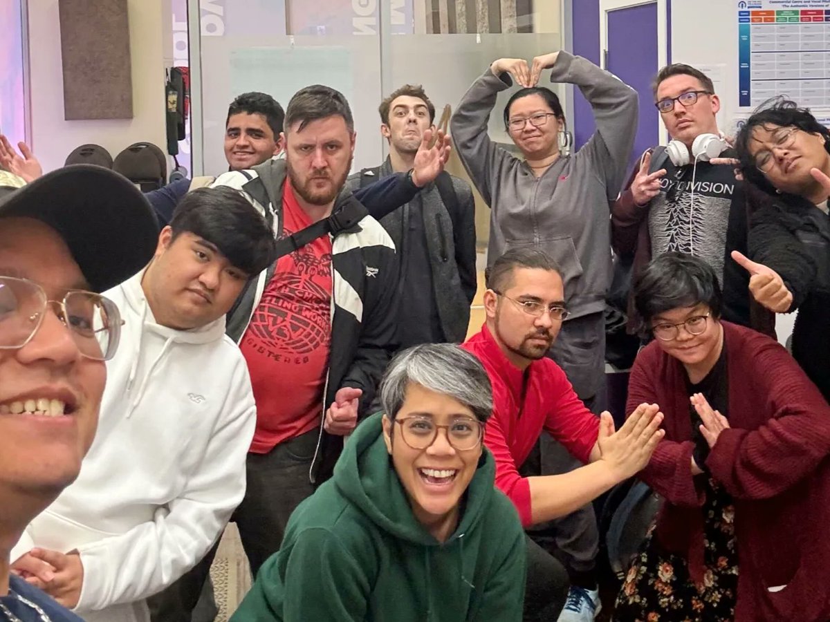 DwianiOfficial's tweet photo. I had the most fun interning for On The Mic Training. 5 weeks went by so fast! I learned a lot, and I met a bunch of super-cool and awesome people in the voice-over industry. Thank you so much for this opportunity, and I hope I get to work with you again in the future 🥰 https://t.co/jdixHEzwBp