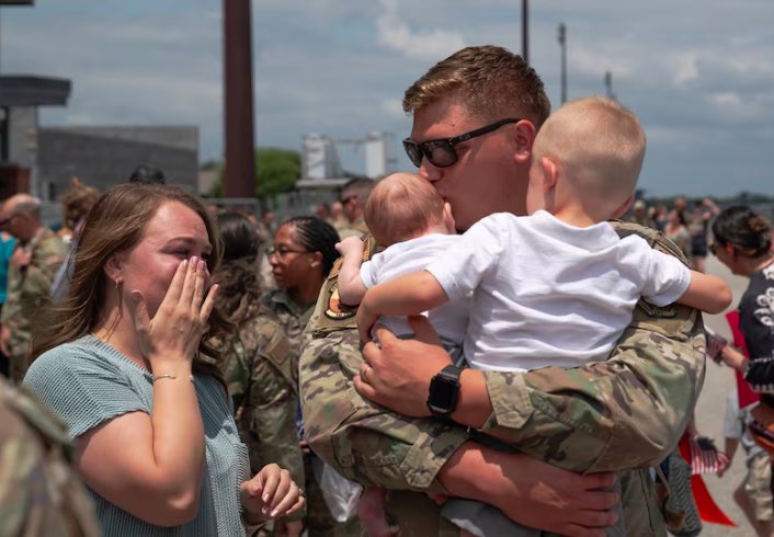 Joint Base Charleston welcomes home Airmen from first AFFORGEN XAB deployment - Charleston Daily - bit.ly/3VcPcl8

#welcomehome #JointBaseCharleston #MilitaryHomeComing #Charleston #CharlestonDaily @TeamCharleston