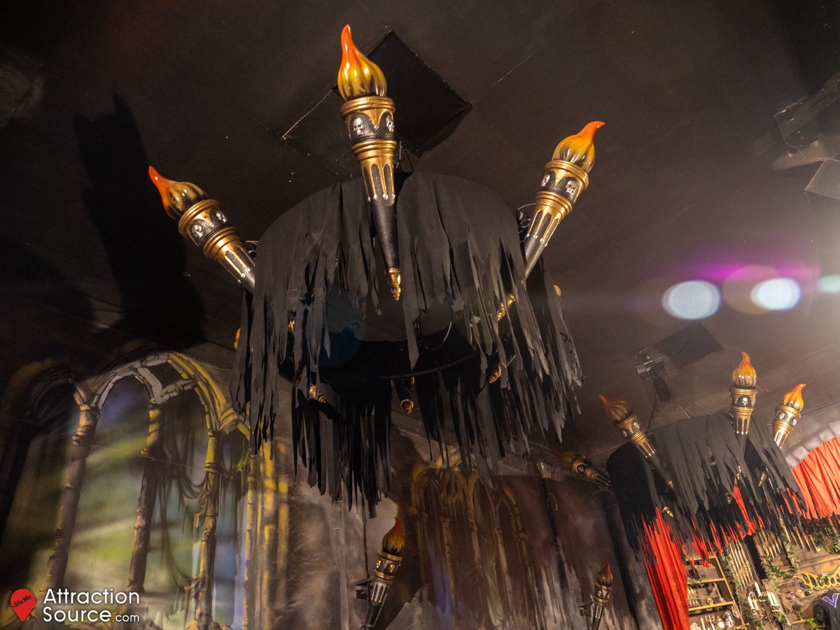 AttractionSc's tweet image. This evening we were invited to @CWOA to see behind the scenes of Vampire, including a look at the newly restored chandeliers!

The tour is running on Fridays - Sundays throughout the rest of the season, priced at £60pp (or £48pp for passholders).

#Chessington