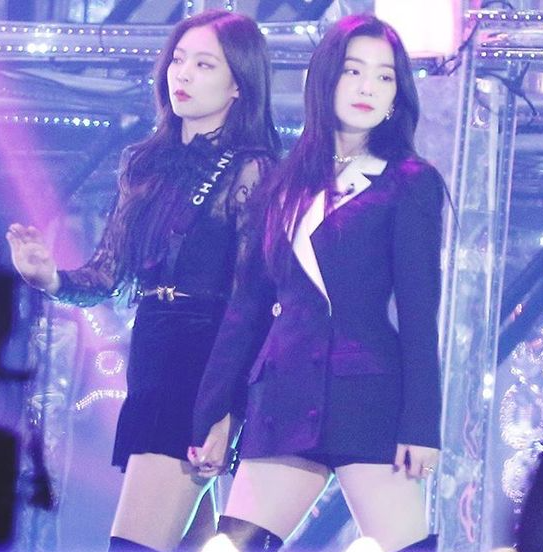 AboutMusicYT's tweet photo. blackpink's jennie and red velvet's irene together https://t.co/MDkN886mgW
