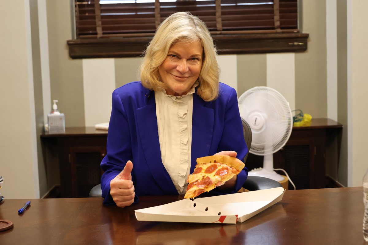 Senator Cynthia Lummis tweet media