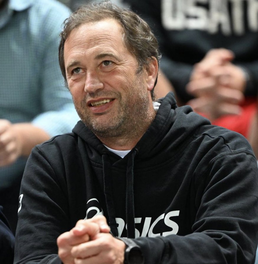 Joyeux Anniversaire coach <a href="/BroncanH/">Pierre Henry Broncan</a> ! 
Toutes nos pensées à Alix et à votre famille.
Allez Brive - Les supporters d'Ile de France / #GRIF