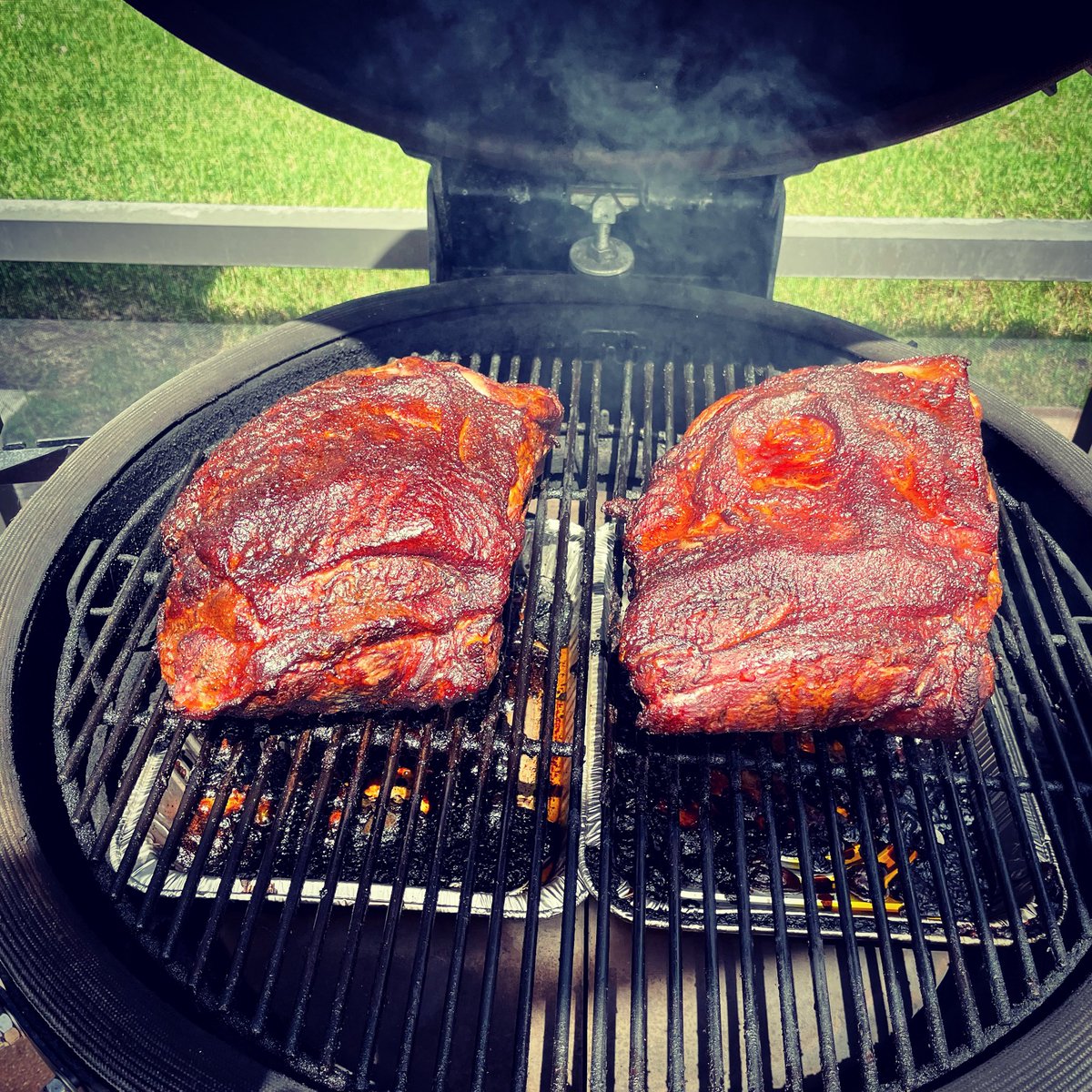 corkandfire's tweet photo. Dueling butts on the KJBJ2 tonight

#kamadojoe
#bbq 
#meatchurch https://t.co/QoCnDULXdH
