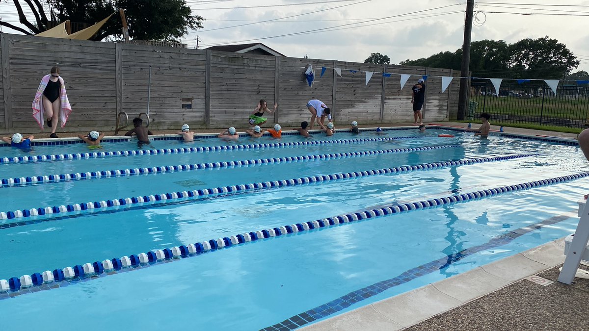 Swim practice #2! 🏊🏽 #swimlife #dadlife