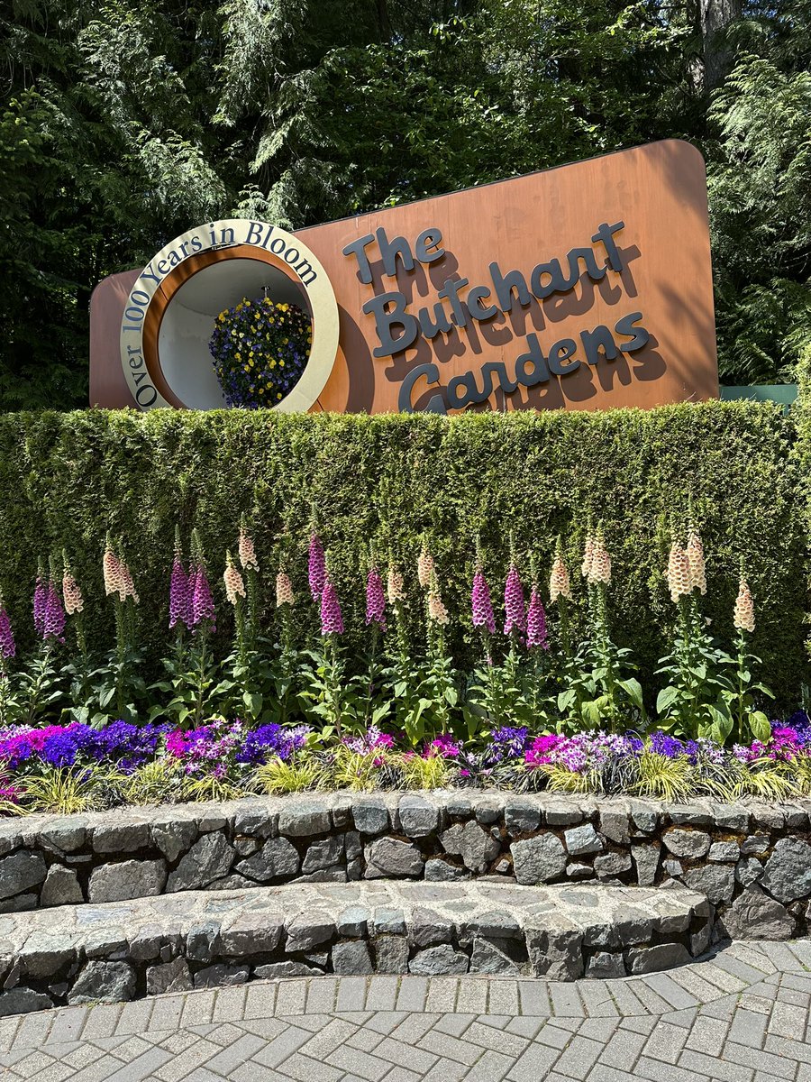 A beautiful place to spend a morning. #ButchartGardens #VictoriaBC #Canada