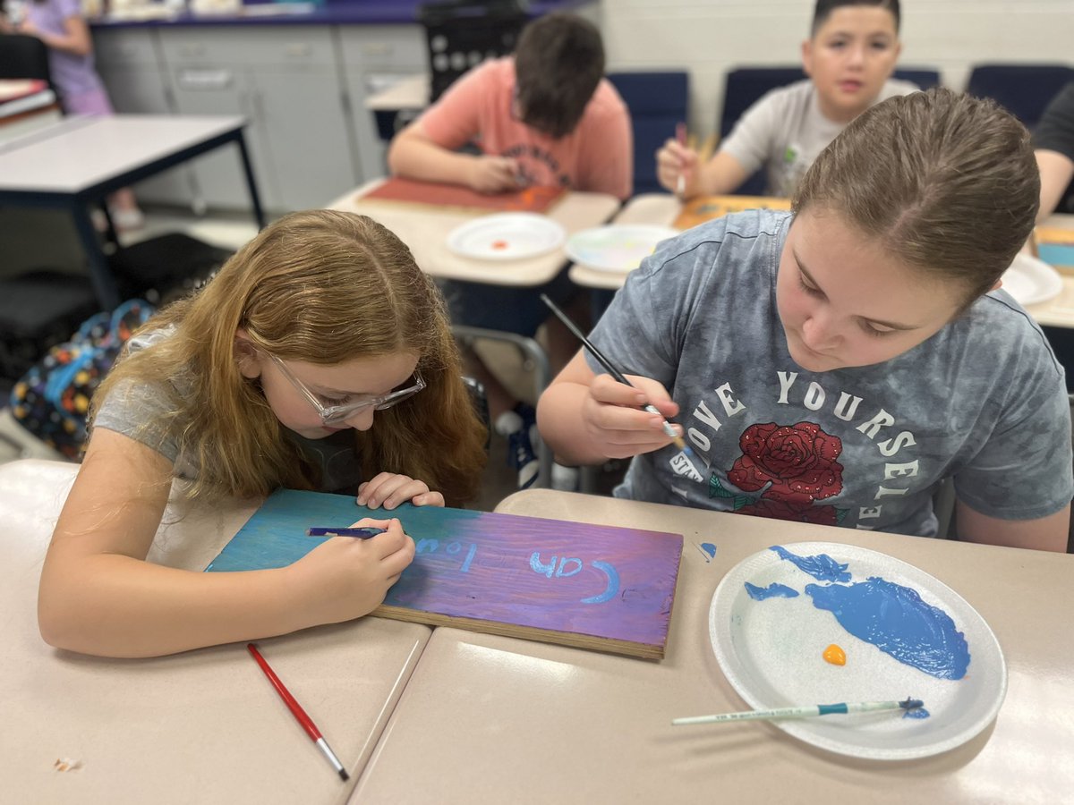 Mrs. Mongada tweet media