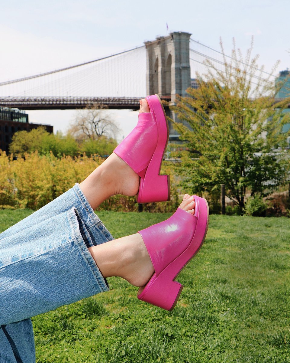 MizMooz's tweet image. Spring vibes 💅 💐 ft. the Medina Sandal, Dinah the Cat, the Gwen Slide, and the Carlitos Boot! miz-mooz.com #springshoes #mizmooz