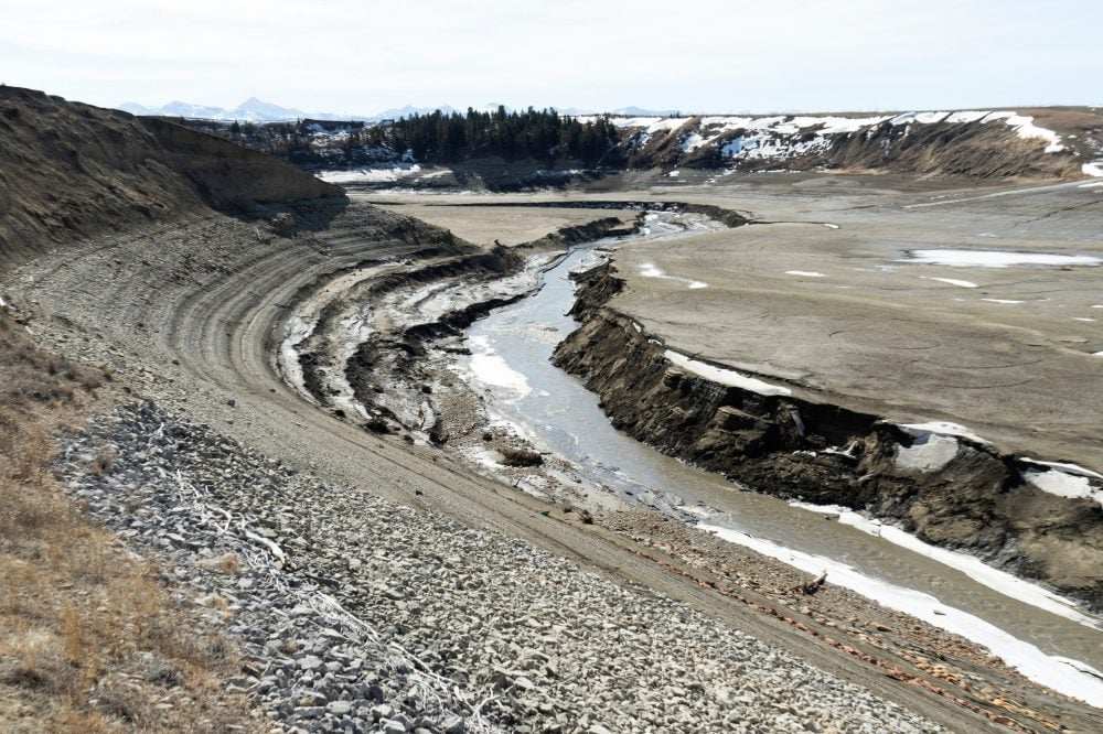 Southern Alberta reservoirs low for time of year albertafarmexpress.ca/news/southern-…